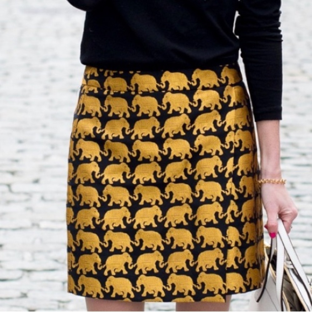J.Crew Elephant Jacquard Mini Skirt
Black Gold Size 4